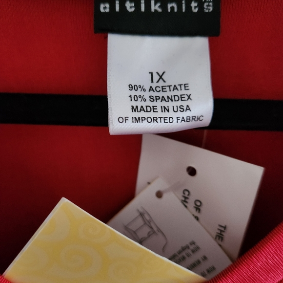 NWT CITI KNIT Vibrant Red Flowing Blouse.  Size 1X GREAT fabric non wrinkle - Picture 2 of 4